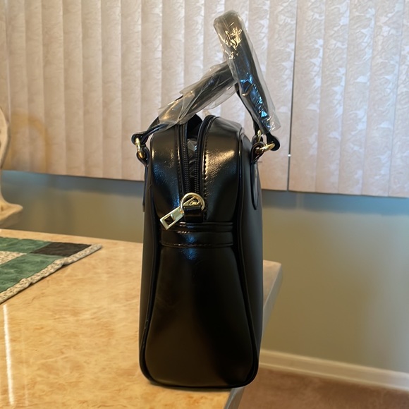 St Patrick purse 8” lengthy, 9 1/2 inches width, 3 inches depth - Picture 3 of 14